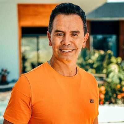 Jhonny Rivera opinó sobre sus colegas de la música