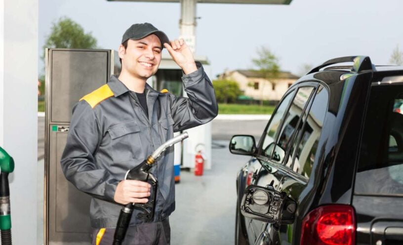 Jumbo y Metro ofrecen un galón de gasolina