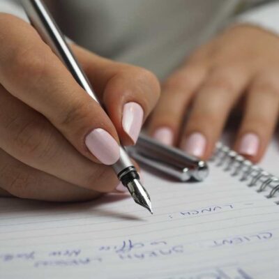 cómo se escribe correctamente: "por favor"