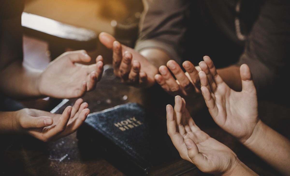 Oración para atraer paz y bendiciones el jueves santo