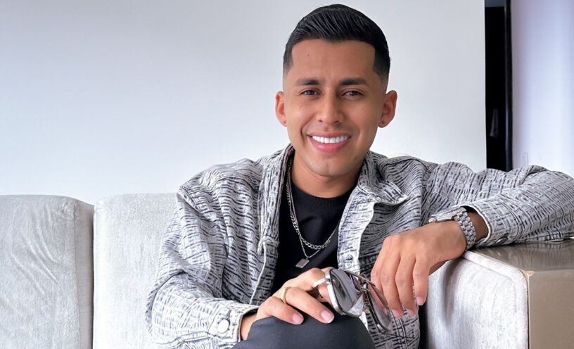 Le cogieron el bus a piedra a Sebastián Ayala