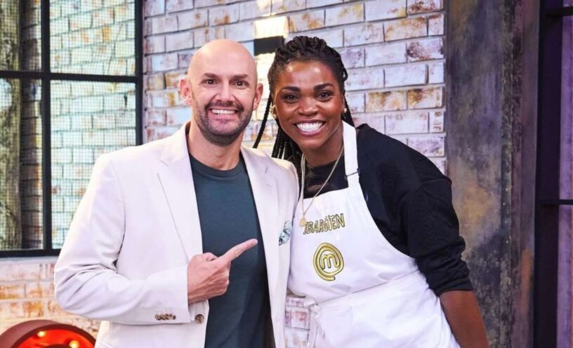 Nicolás de Zubiría y Caterine Ibargüen saltando en Masterchef