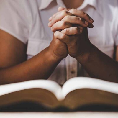 Oración poderosa para empezar la semana con bendición y buena energía