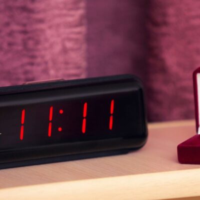 ¿Qué significa 11:11 en el amor? ¡Descubre todo al respecto!