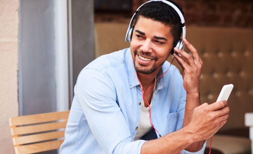 qué significa escuchar siempre la misma canción