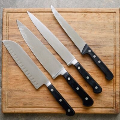 Qué significa que se caiga un cuchillo de la nada. ¡Ten cuidado!