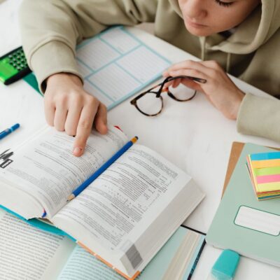 Tutorías virtuales para el ICFES estudiantes 10 y 11