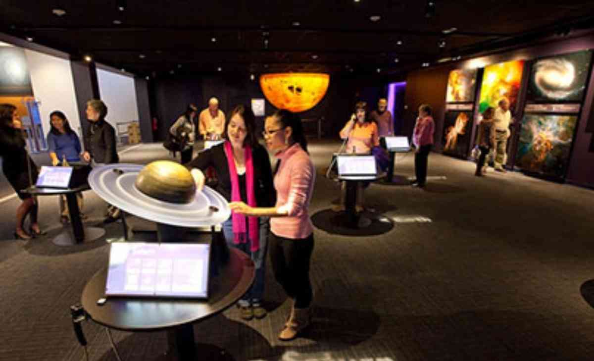 Actividades de vacaciones recreativas en el Planetario de Bogotá