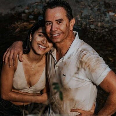 video oficial de la canción de Johnny rivera y su novia