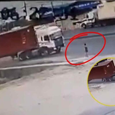accidente de una mujer y un tractocamión