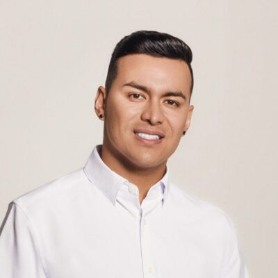 Yeison Jiménez reveló el rostro de su bebé
