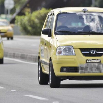 Taxista agrede fuertemente a un hombre con bolillo