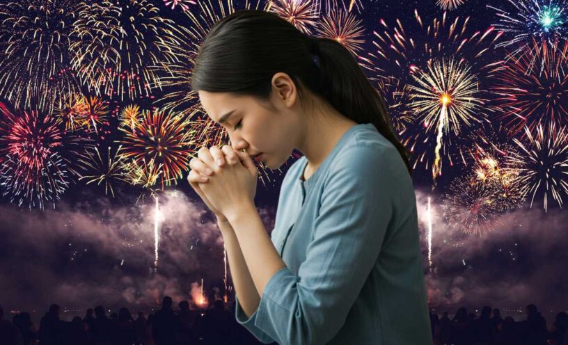 Oración de Año Nuevo 2026: cómo es y a qué hora se debe hacer