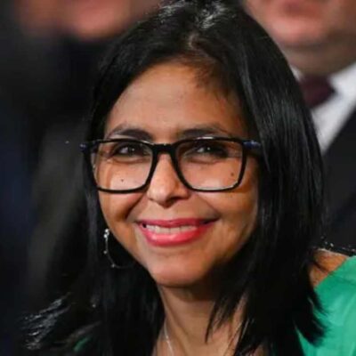 ¿Quién es el famoso actor que expuso su romance con Delcy Rodríguez, presidenta interina de Venezuela?