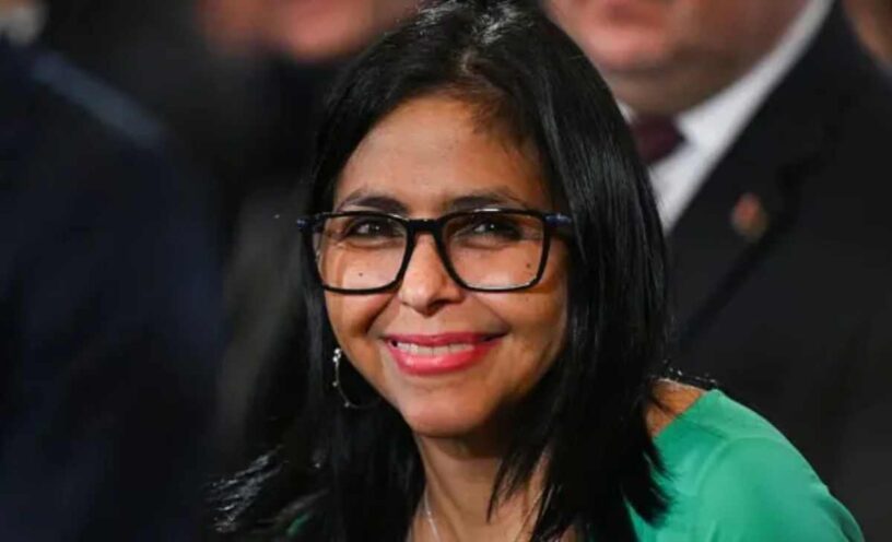 ¿Quién es el famoso actor que expuso su romance con Delcy Rodríguez, presidenta interina de Venezuela?