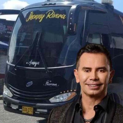 Bus de Jhonny rivera tuvo que ser remolcado
