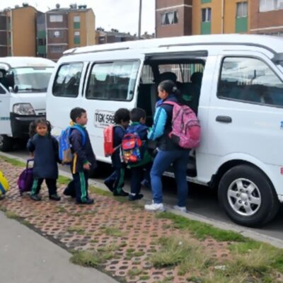 Así puede retirar el subsidio de transporte escolar