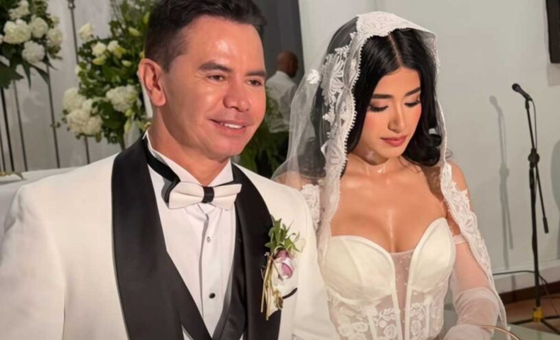 ¿Cuál fue el curioso detalle en el pastel de bodas de Jhonny Rivera y Jenny López?