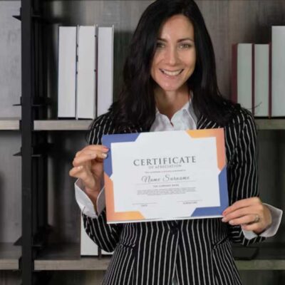 Certificación gratuita para mujeres sin formación académica