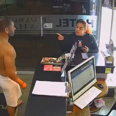 hombre agredió recepcionista