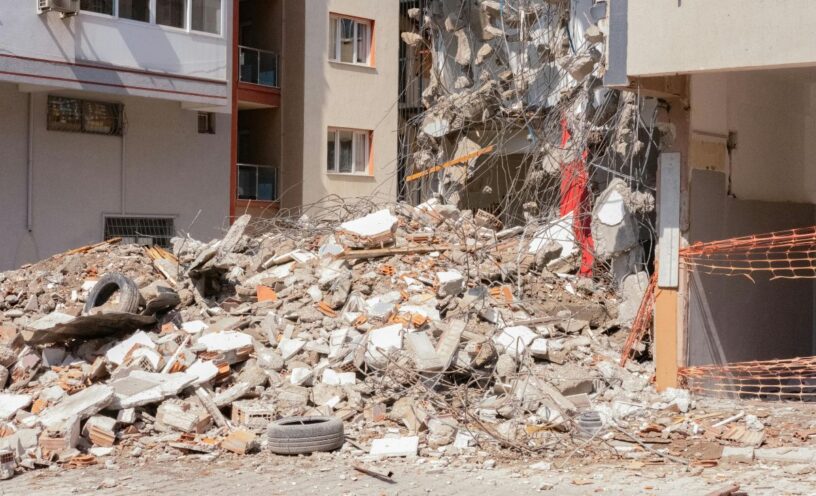 Terremoto en Venezuela deja al menos 160 muertos